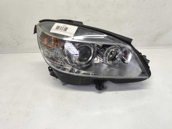 PHARE DROIT MERCEDES - Vue 1